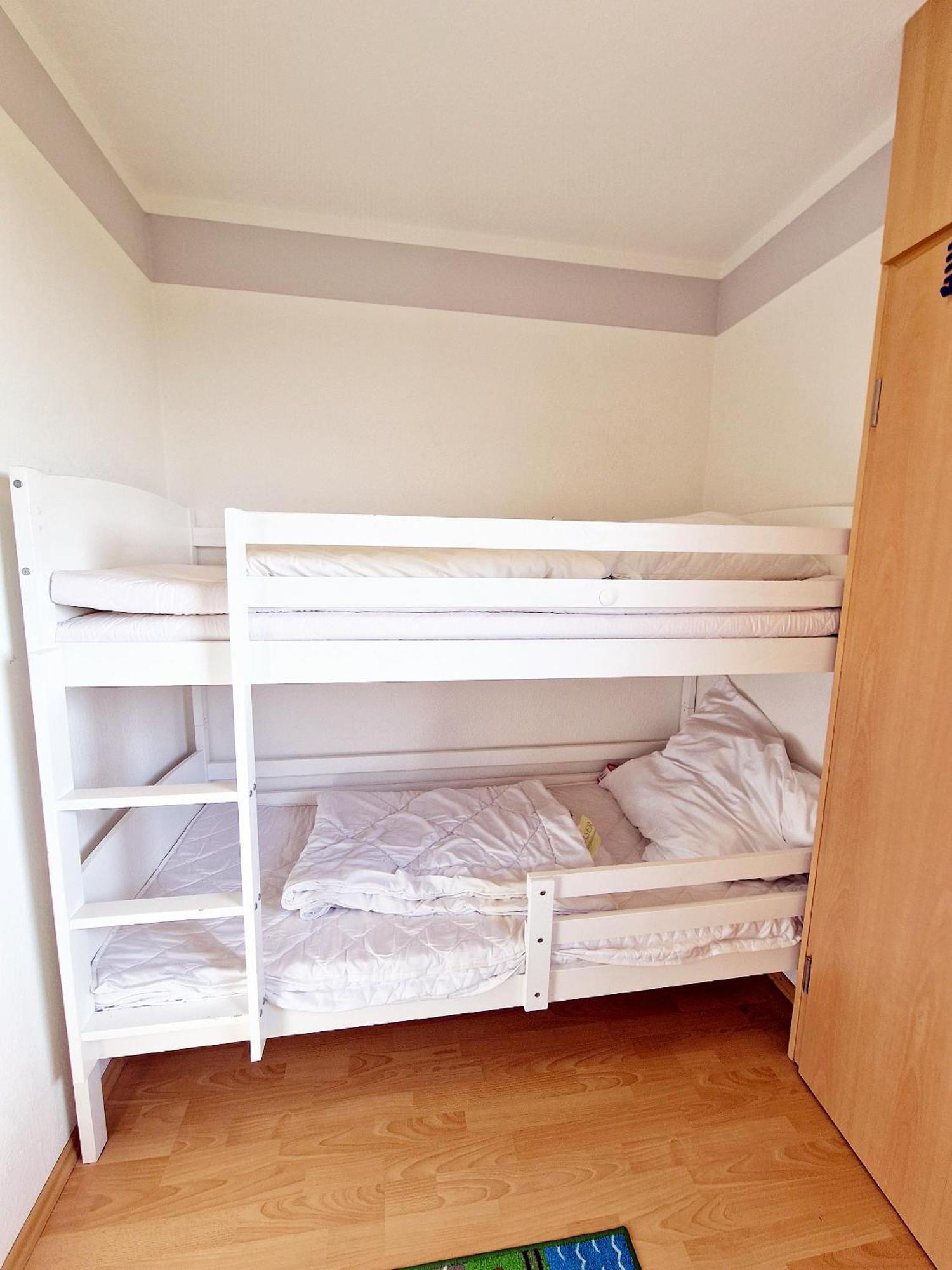 Apartment F02-005 *